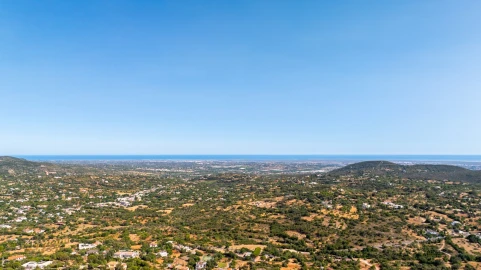 Moradia T3 para para venda em Santa Barbara de Nexe