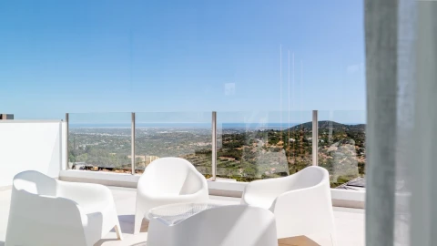 Moradia T3 para para venda em Santa Barbara de Nexe