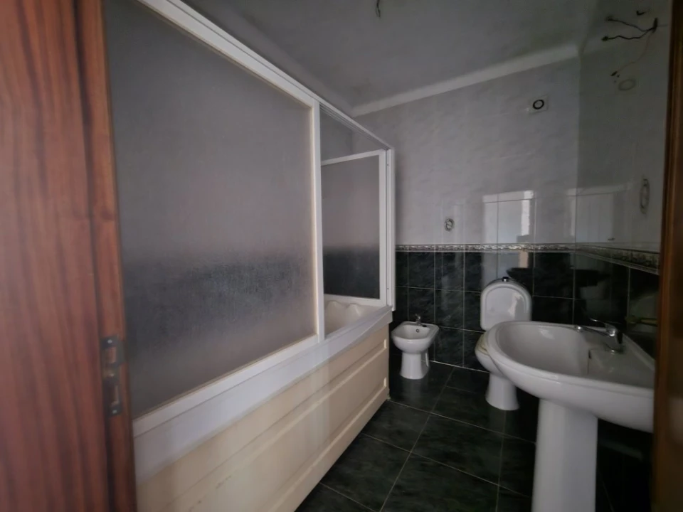 Apartamento T4 para Venda em Gaio-Rosário e Sarilhos Pequenos Foto 19