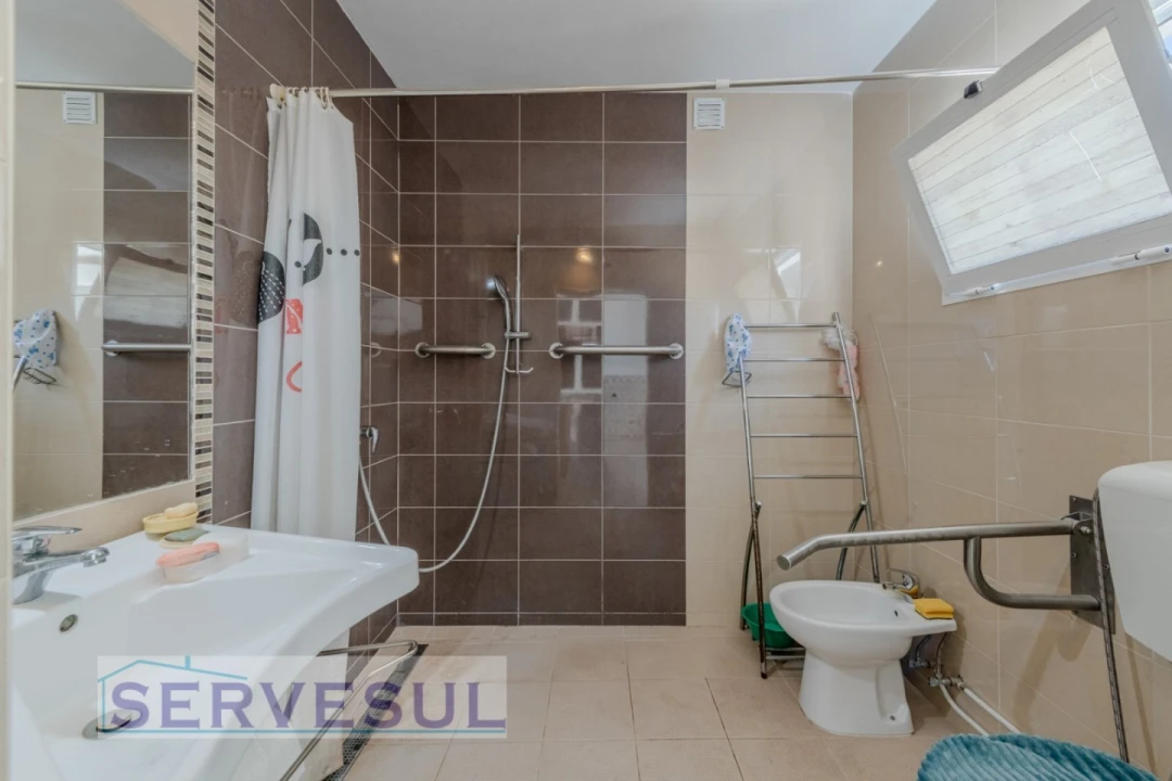 Moradia T4 para Venda em Silves Foto 32