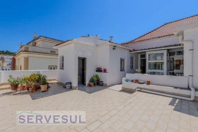 Moradia T4 para Venda em Silves