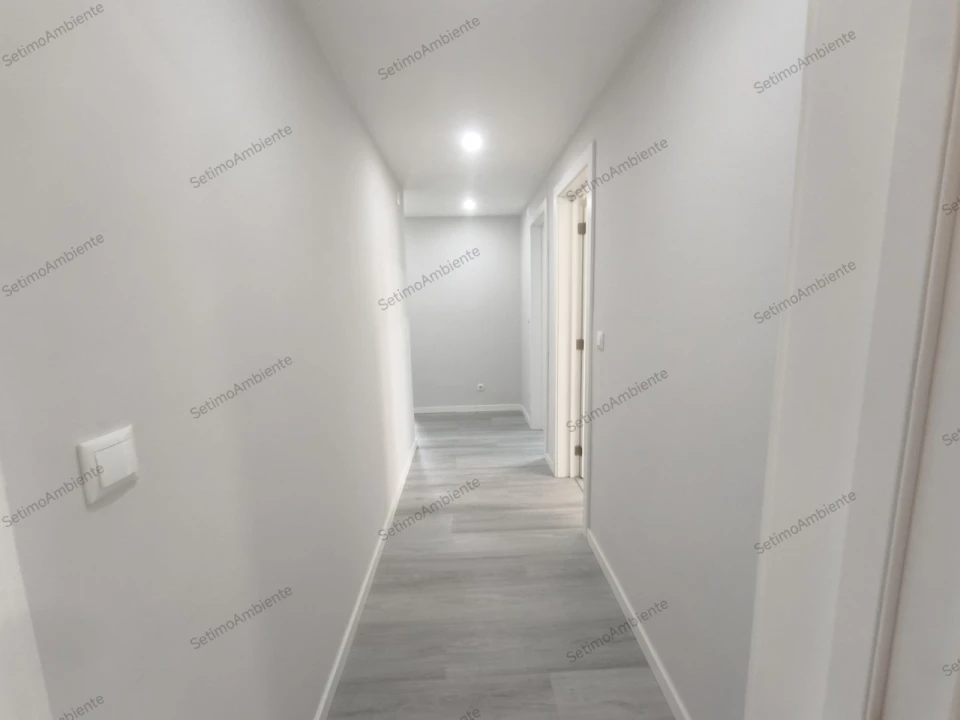 Apartamento T2 para Venda em Corroios Foto 6