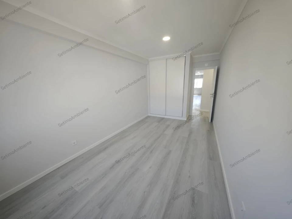 Apartamento T4 para Venda em Amora Foto 11