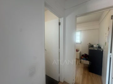 Apartamento T2 para Venda em Santa Maria e São Miguel, São Martinho, São Pedro Penaferrim