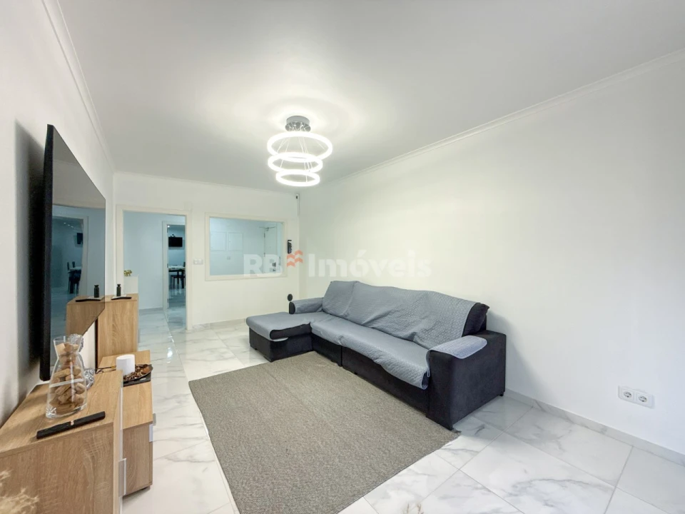 Apartamento T4 para Venda em São João Baptista e Santa Maria dos Olivais Foto 9