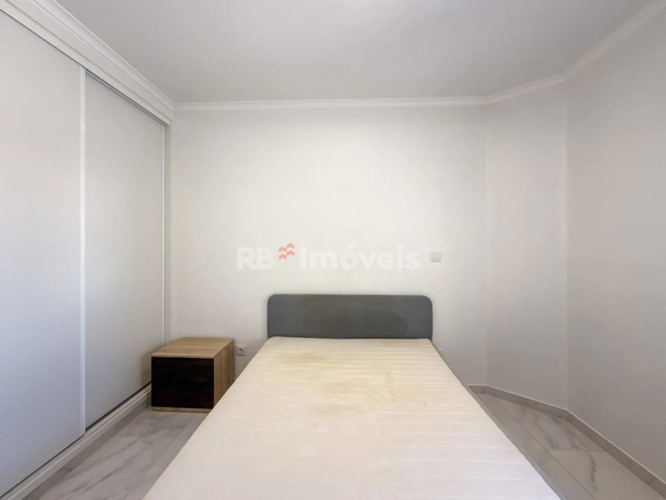 Apartamento T4 para Venda em São João Baptista e Santa Maria dos Olivais Foto 18