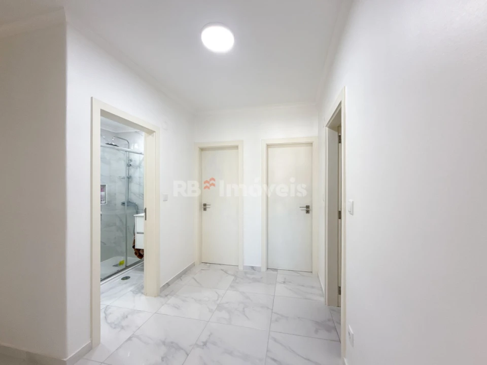 Apartamento T4 para Venda em São João Baptista e Santa Maria dos Olivais Foto 21