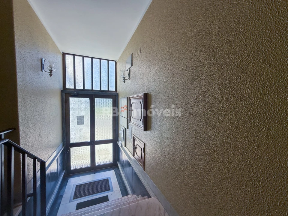 Apartamento T4 para Venda em São João Baptista e Santa Maria dos Olivais Foto 30