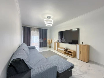 Apartamento T4 para Venda em São João Baptista e Santa Maria dos Olivais