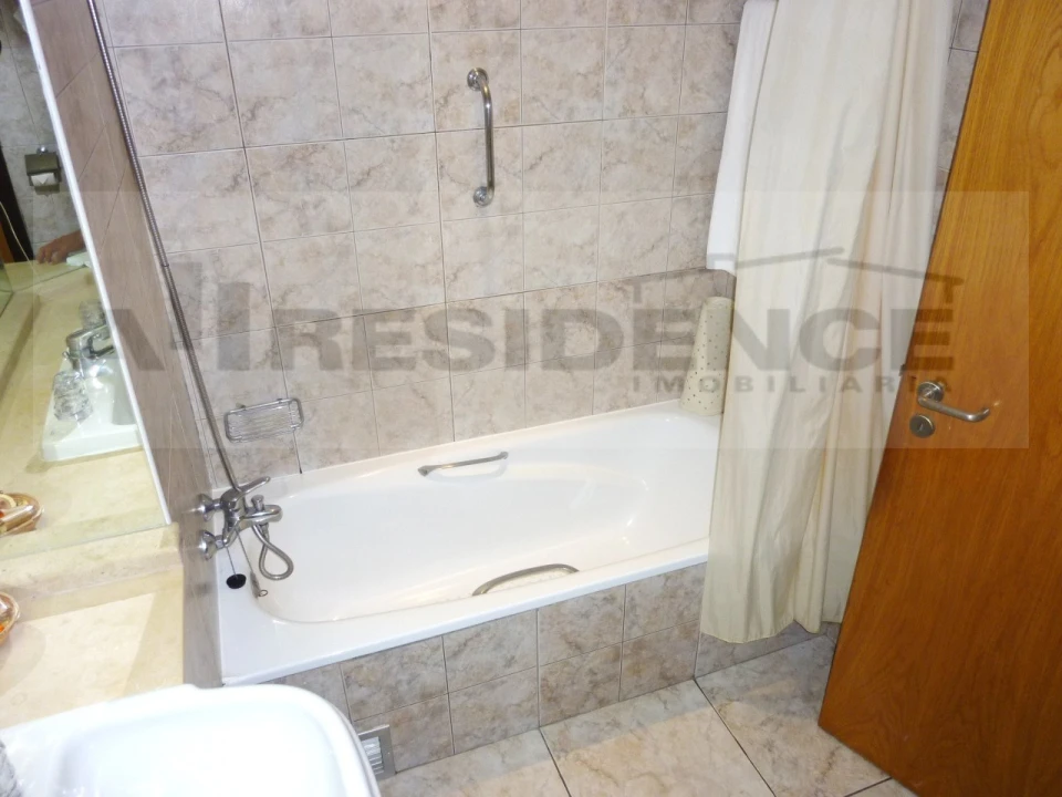 Apartamento para Venda em Albufeira e Olhos de Água Foto 5