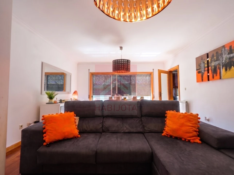 Apartamento T2 para Venda em Rio Tinto Foto 2