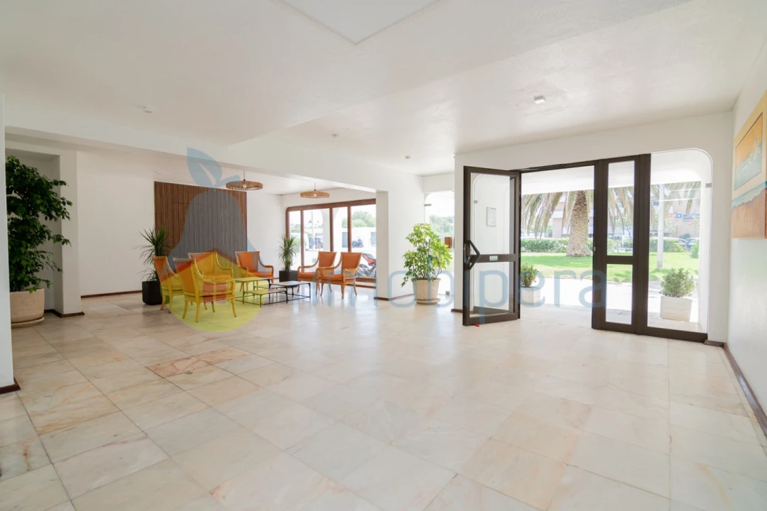 Apartamento T1 para Venda em Alvor Foto 8