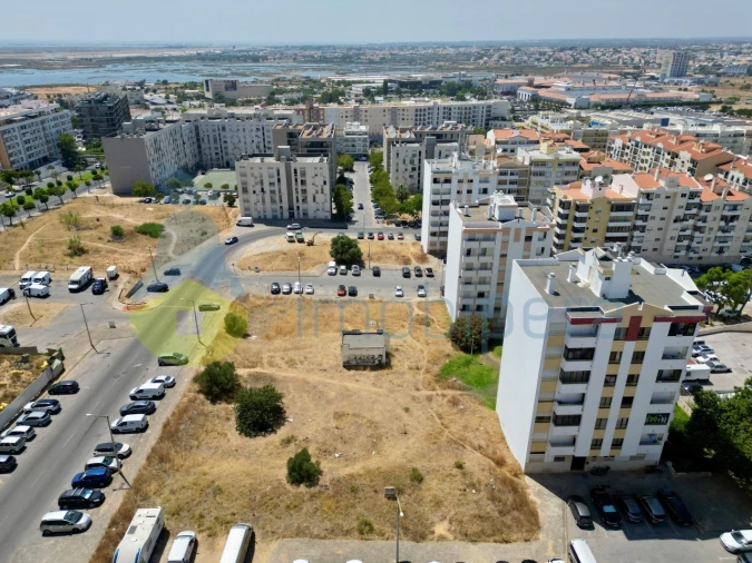 Terreno para Venda em Faro (Sé e São Pedro) Foto 4