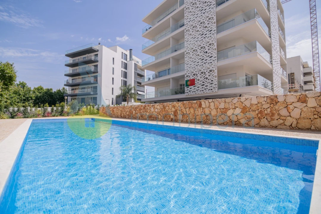 Apartamento T1 para Venda em Portimão Foto 2