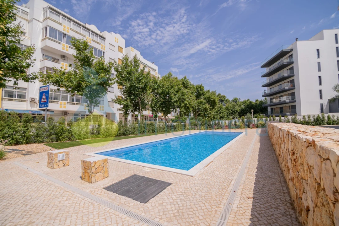 Apartamento T1 para Venda em Portimão Foto 40