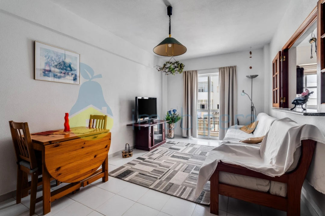 Apartamento T1 para Venda em Armação de Pera Foto 1