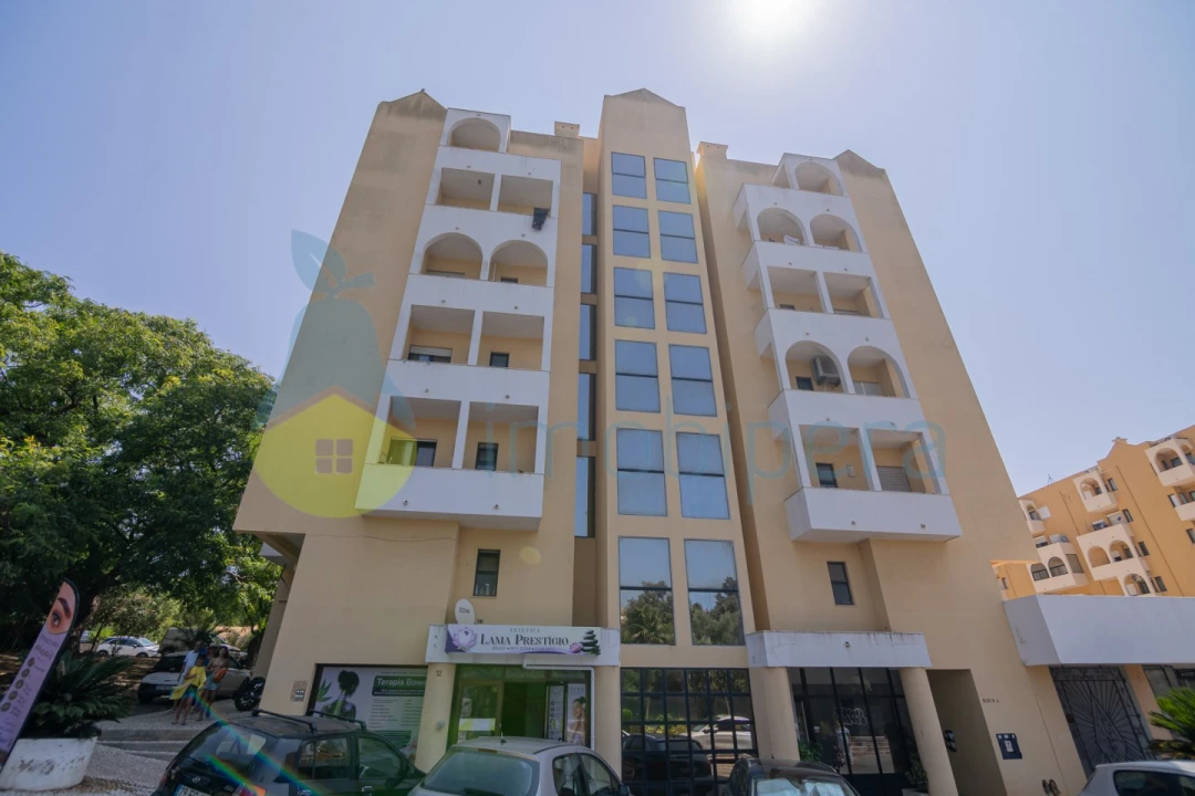 Apartamento T1 para Venda em Portimão Foto 2