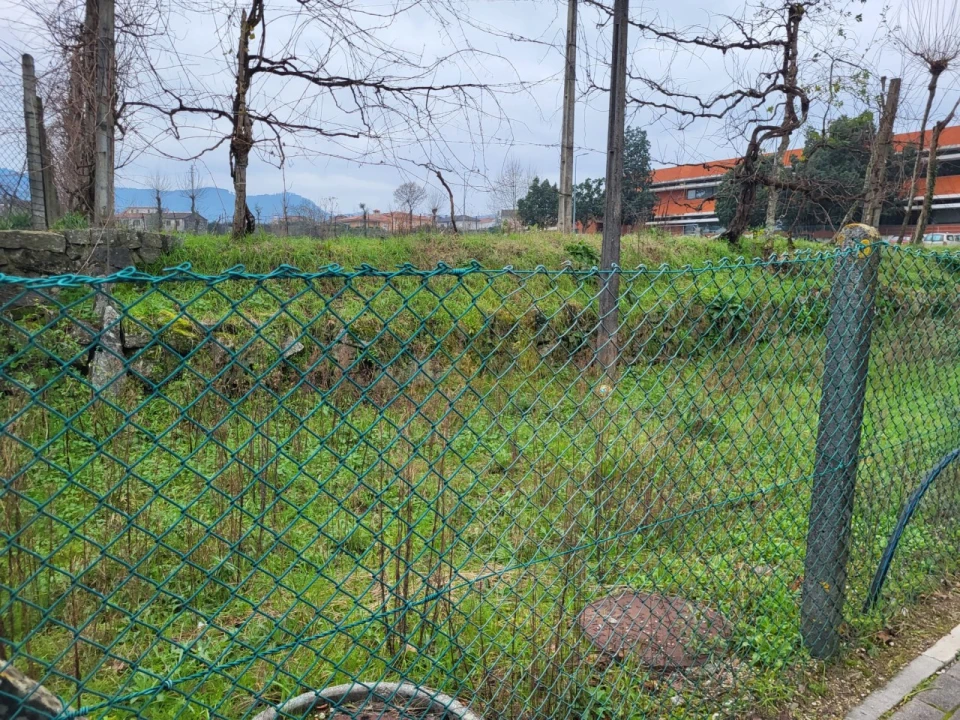 Terreno para Venda em Povoa de Lanhoso (N. Senhora do Amparo) Foto 3