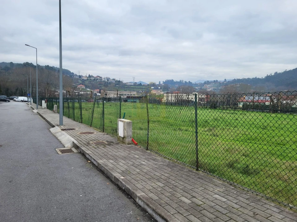 Terreno para Venda em Povoa de Lanhoso (N. Senhora do Amparo) Foto 8