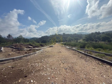 Terreno para Venda em Águas Santas e Moure
