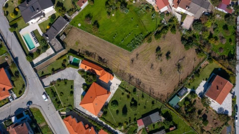 Terreno para Venda em Campos e Louredo