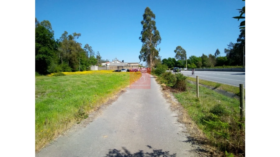 Terreno para Venda em Vila Cova e Feitos Foto 2