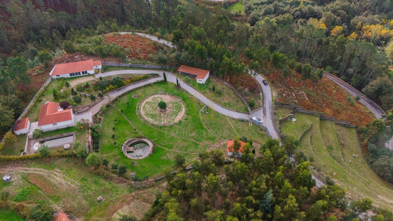 Moradia T5 para Venda em Vieira do Minho Foto 39