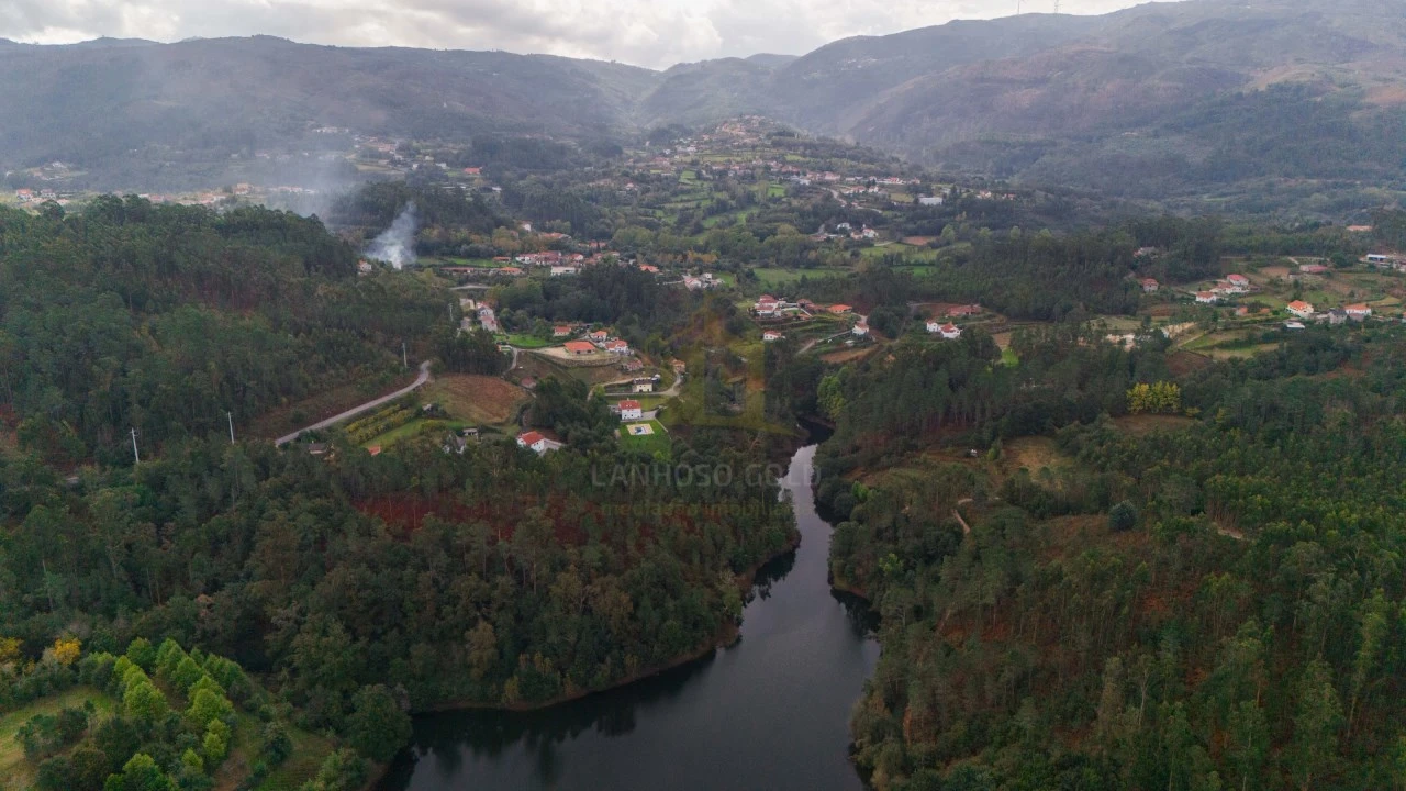 Moradia T5 para Venda em Vieira do Minho Foto 42