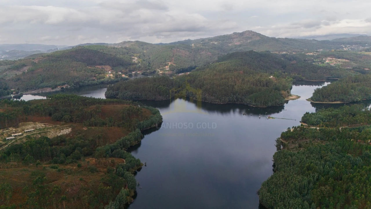 Moradia T5 para Venda em Vieira do Minho Foto 44