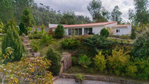 Moradia T5 para Venda em Vieira do Minho
