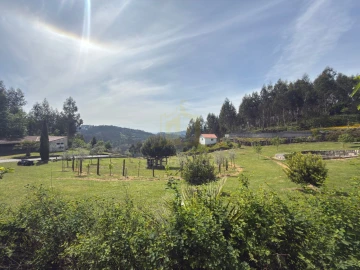 Moradia T5 para Venda em Vieira do Minho