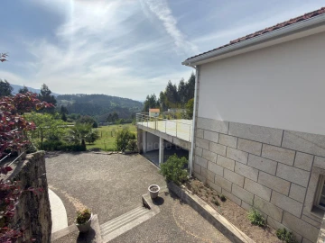 Moradia T5 para Venda em Vieira do Minho