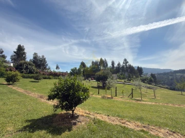 Moradia T5 para Venda em Vieira do Minho