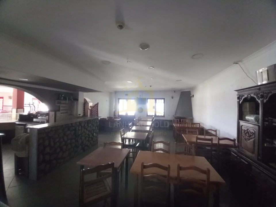Negócio para Venda em Arcozelo Foto 7