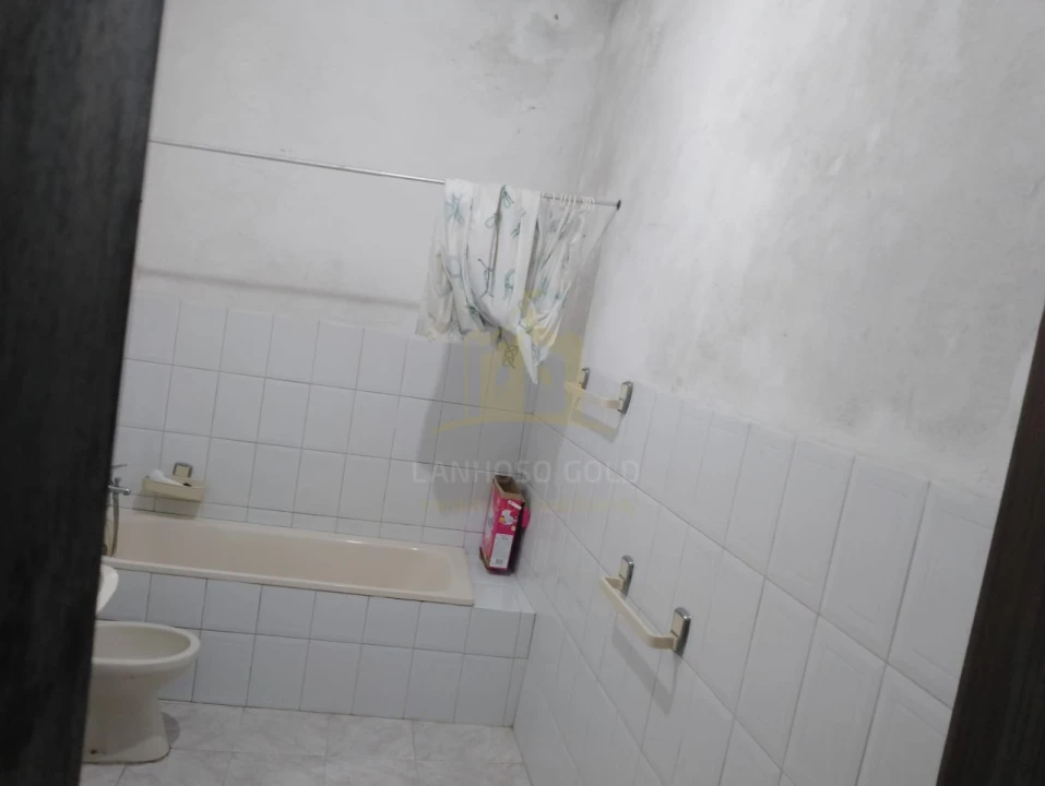 Negócio para Venda em Arcozelo Foto 29