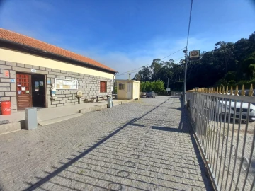 Negócio para Venda em Arcozelo