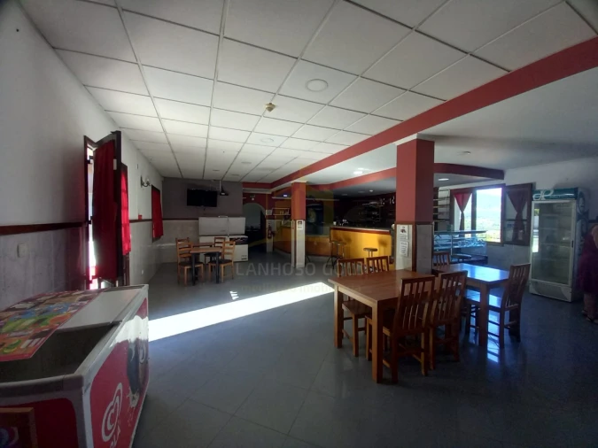 Negócio para Venda em Arcozelo Foto 11
