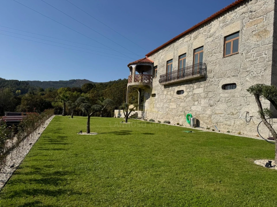 Quinta T5 para Venda em Vieira do Minho Foto 1