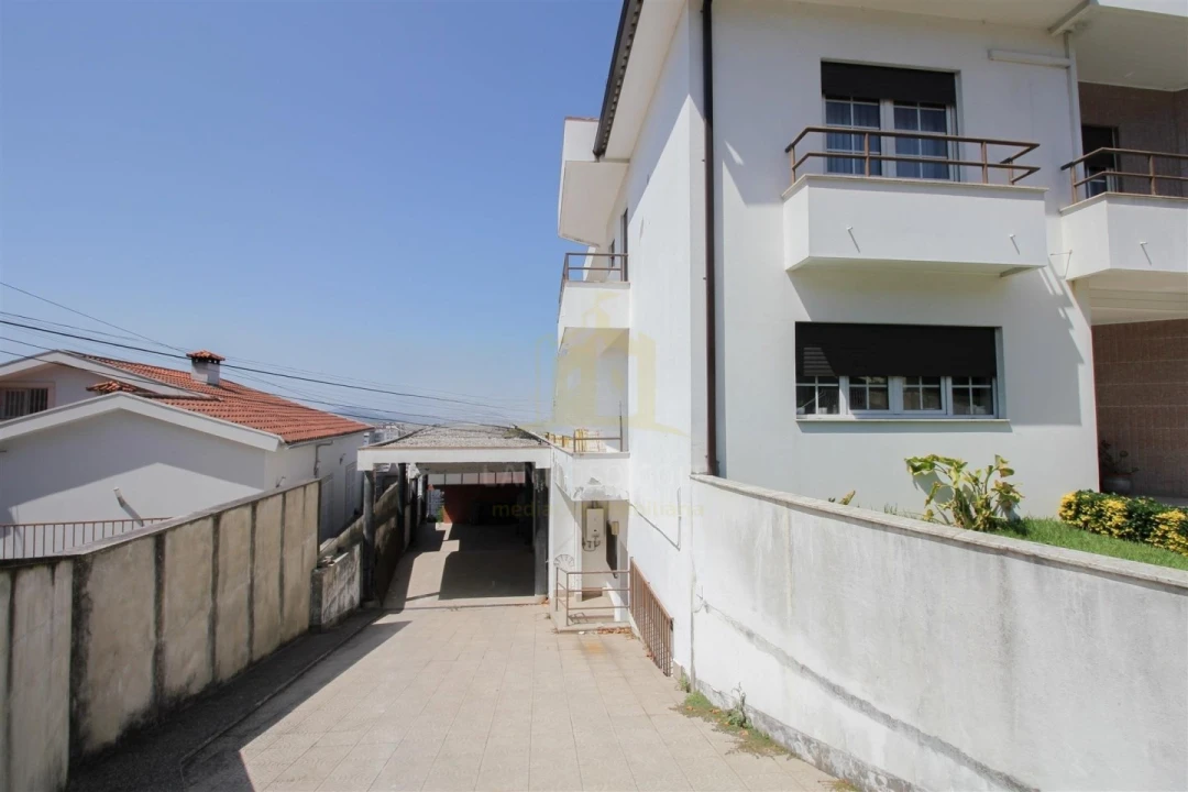 Moradia T4 para Venda em São Vitor (Braga) Foto 17
