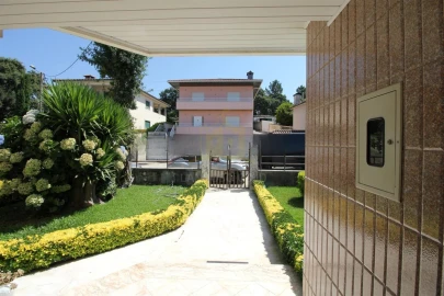 Moradia T4 para Venda em São Vitor (Braga)
