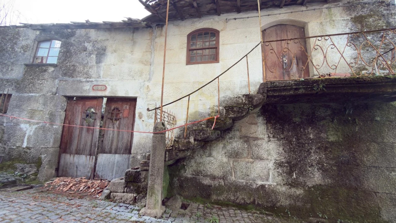 Terreno para Venda em Ruivães e Campos Foto 1