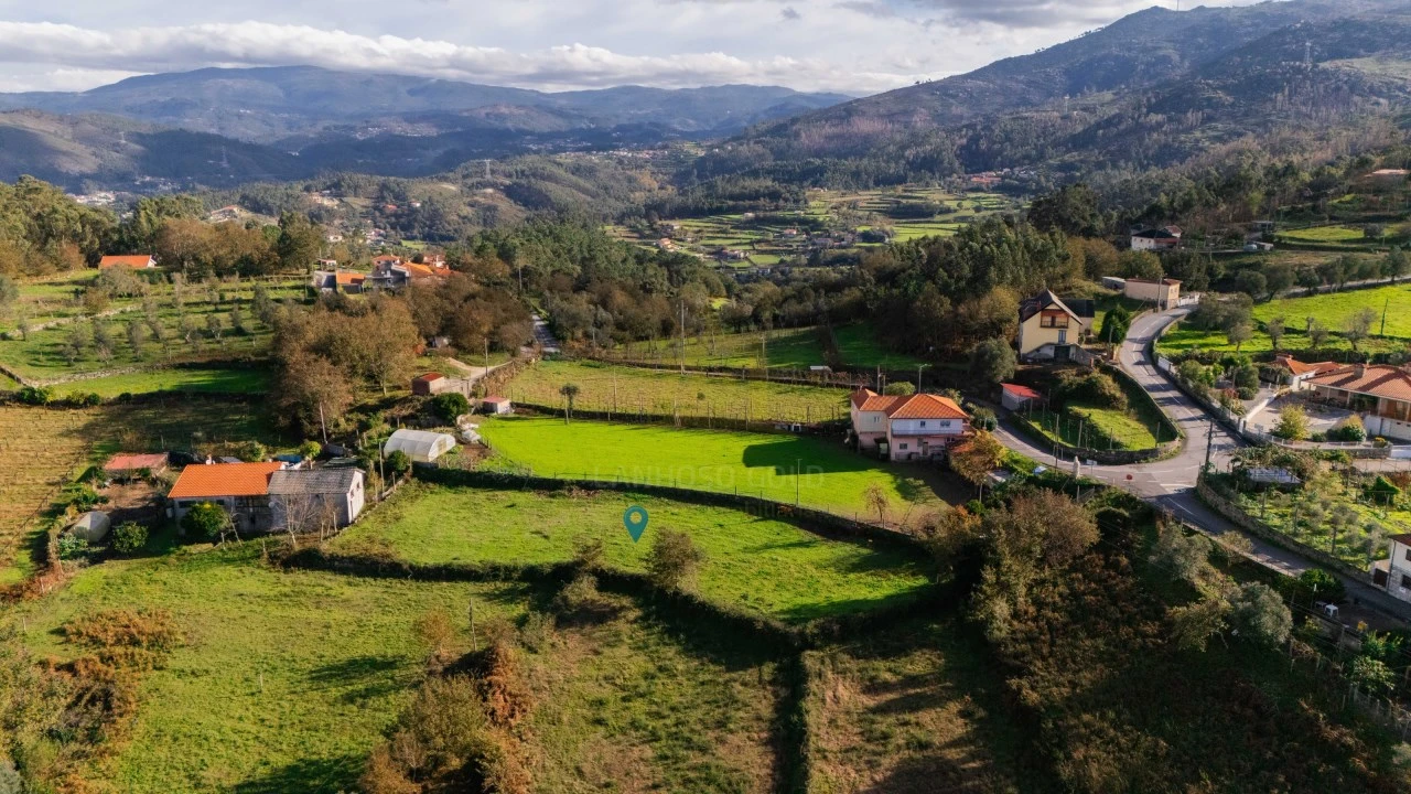 Terreno para Venda em Sobradelo da Goma Foto 3
