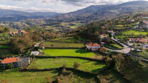 Terreno para Venda em Sobradelo da Goma