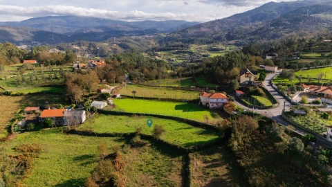Terreno para Venda em Sobradelo da Goma