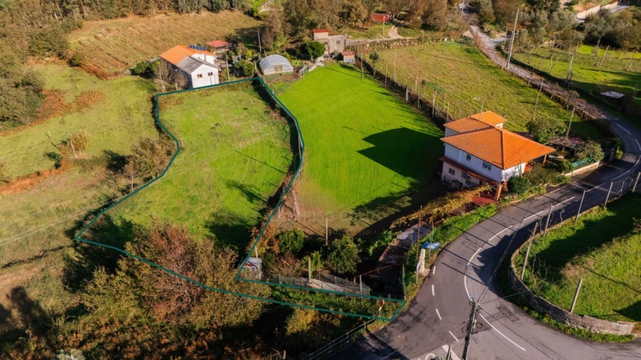 Terreno para Venda em Sobradelo da Goma Foto 5