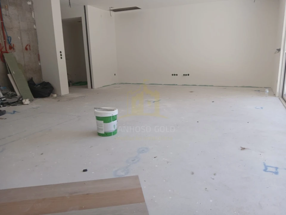 Moradia T3 para Venda em Lanhoso Foto 7