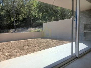 Moradia T3 para Venda em Lanhoso