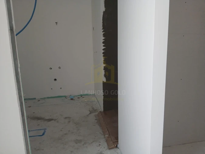 Moradia T3 para Venda em Lanhoso Foto 12