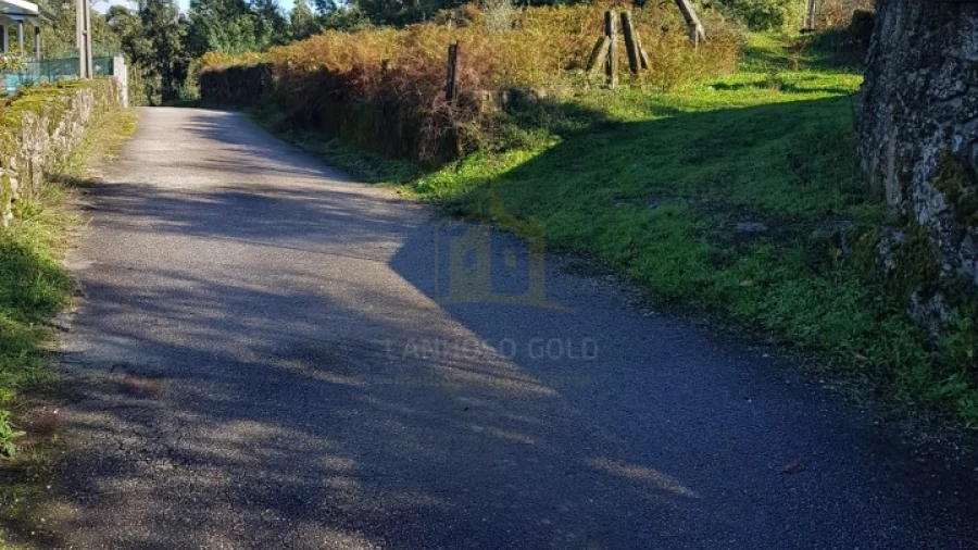 Terreno para Venda em Sobradelo da Goma