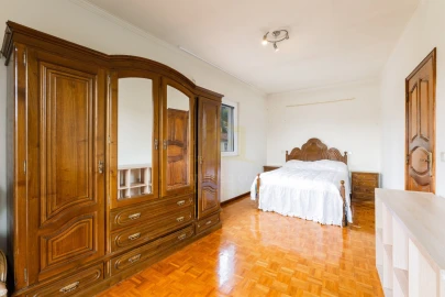 Moradia T5 para Venda em Taide